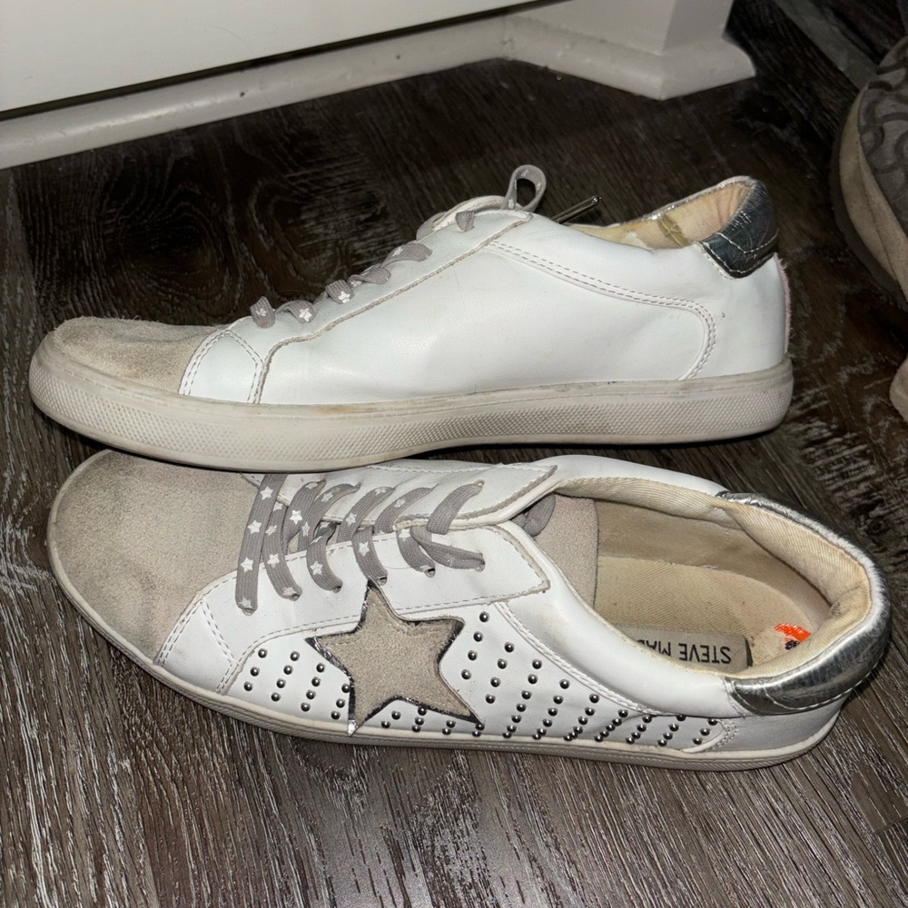Steve Madden Star Sneakers